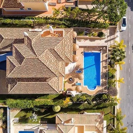 فيلة Vale Do Garrao Sleeps 8 Pool Air Con Wifi *
